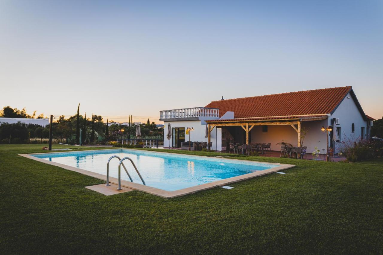 With Pool & Garden 3* Фузета